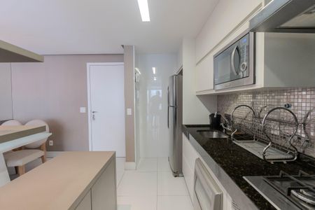 Apartamento à venda com 59m², 2 quartos e 1 vaga Apartamento à venda com 59m², 2 quartos e 1 vagaCozinha e Área de Serviço
