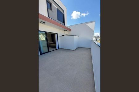 Casa à venda com 87m², 2 quartos e 2 vagas