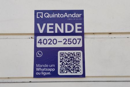 Casa à venda com 340m², 4 quartos e 4 vagasFachada 