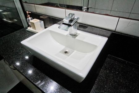 Casa à venda com 340m², 4 quartos e 4 vagasBanheiro da Suíte