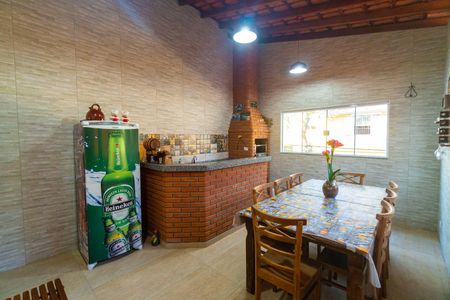 Casa à venda com 130m², 3 quartos e 2 vagasChurrasqueira