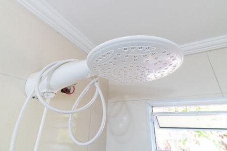 Casa à venda com 130m², 3 quartos e 2 vagasBanheiro da Suíte Detalhe