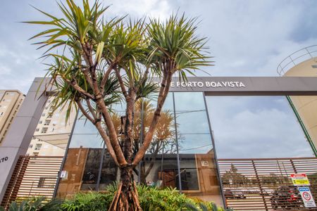 Apartamento à venda com 44m², 2 quartos e 1 vaga Apartamento à venda com 44m², 2 quartos e 1 vagaFachada