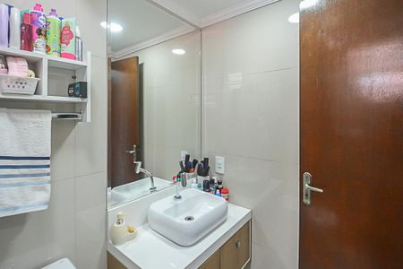 Apartamento à venda com 87m², 2 quartos e 1 vagaBanheiro da Suíte