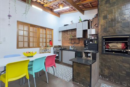 Casa à venda com 160m², 3 quartos e 2 vagasGaragem