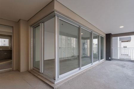 Apartamento à venda com 157m², 3 quartos e 3 vagasSacada