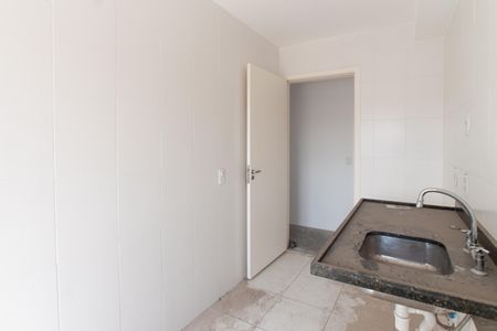 Apartamento à venda com 86m², 3 quartos e 2 vagas Apartamento à venda com 86m², 3 quartos e 2 vagasCozinha e Área de Serviço