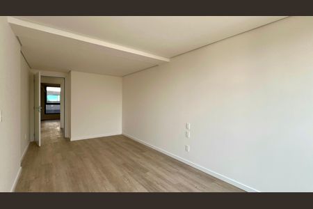 Apartamento à venda com 117m², 2 quartos e 2 vagas Apartamento à venda com 117m², 2 quartos e 2 vagasSuíte