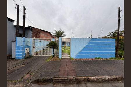Casa à venda com 131m², 2 quartos e 2 vagasFachada