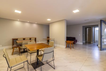 Apartamento para alugar com 168m², 4 quartos e 2 vagas Apartamento para alugar com 168m², 4 quartos e 2 vagasÁrea comum - Salão de festas