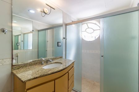 Apartamento para alugar com 168m², 4 quartos e 2 vagas Apartamento para alugar com 168m², 4 quartos e 2 vagasBanheiro