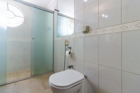 Apartamento para alugar com 168m², 4 quartos e 2 vagas Apartamento para alugar com 168m², 4 quartos e 2 vagasBanheiro