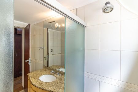 Apartamento para alugar com 168m², 4 quartos e 2 vagas Apartamento para alugar com 168m², 4 quartos e 2 vagasBanheiro