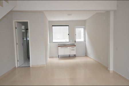 Apartamento para alugar com 80m², 2 quartos e sem vagaSala