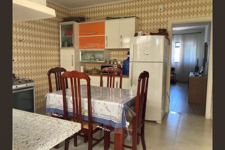 Casa à venda com 3 quartos, 130m² em Jardim Maria Estela, São Paulo