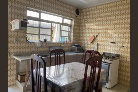 Casa à venda com 3 quartos, 130m² em Jardim Maria Estela, São Paulo