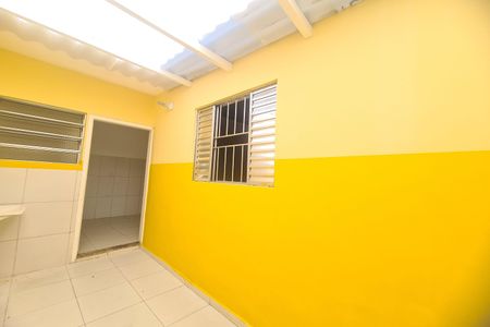 Casa para alugar com 38m², 1 quarto e sem vagaÁrea de Serviço