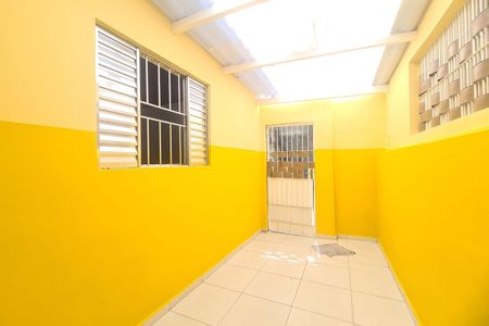 Casa para alugar com 38m², 1 quarto e sem vagaÁrea de Serviço