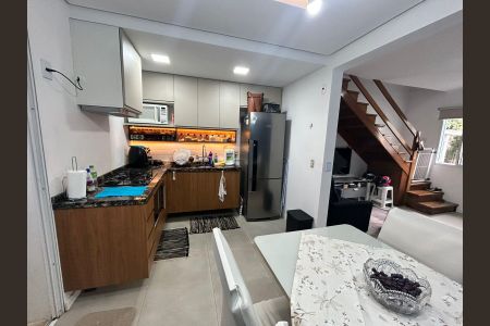 Casa de condomínio à venda com 97m², 2 quartos e 1 vaga Casa de condomínio à venda com 97m², 2 quartos e 1 vagaCozinha