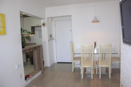 Sala de apartamento para alugar com 2 quartos, 62m² em Vila Leonor, Guarulhos