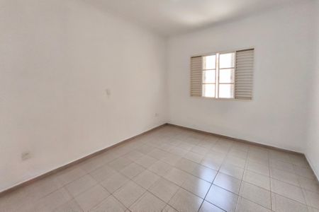 Quarto 1 de casa para alugar com 2 quartos, 80m² em Jardim Carlos Lourenço, Campinas