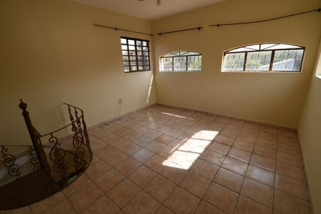 Casa à venda com 160m², 3 quartos e 6 vagasCasa de Hóspede - Quarto