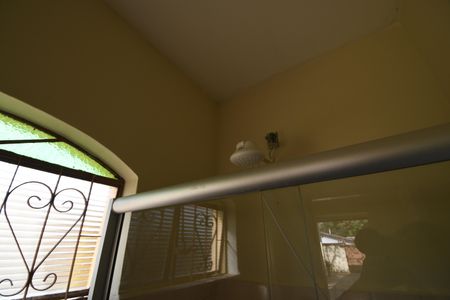 Casa à venda com 160m², 3 quartos e 6 vagasCasa de Hóspede - Banheiro