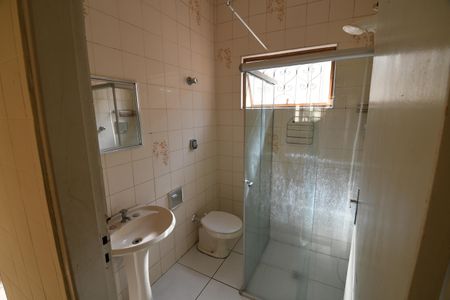 Casa à venda com 160m², 3 quartos e 6 vagasBanheiro