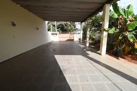 Casa à venda com 160m², 3 quartos e 6 vagasGaragem