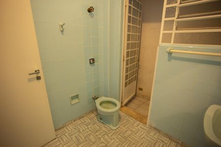 Casa à venda com 950m², 3 quartos e 1 vaga Casa à venda com 950m², 3 quartos e 1 vagaBanheiro 1