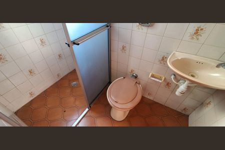 Casa à venda com 450m², 5 quartos e 4 vagasBanheiro Suíte 4