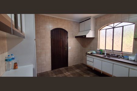 Casa à venda com 450m², 5 quartos e 4 vagasCozinha