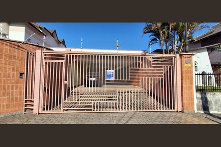 Casa à venda com 450m², 5 quartos e 4 vagasFachada