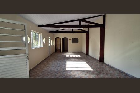 Casa à venda com 450m², 5 quartos e 4 vagasSalão