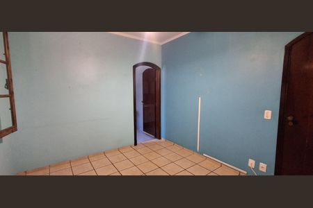 Casa à venda com 450m², 5 quartos e 4 vagasSuíte 2