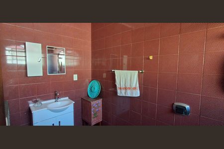 Casa à venda com 450m², 5 quartos e 4 vagasBanheiro Suíte 3