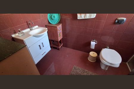 Casa à venda com 450m², 5 quartos e 4 vagasBanheiro Suíte 3