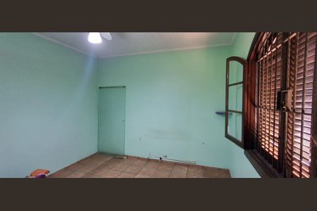 Casa à venda com 450m², 5 quartos e 4 vagasSuíte 1