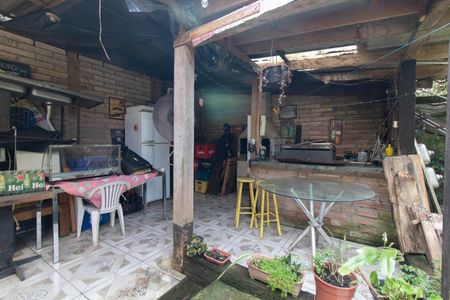 Casa à venda com 198m², 4 quartos e 2 vagasQuintal