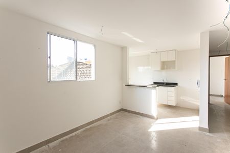 Apartamento à venda com 34m², 1 quarto e sem vagaSala/Cozinha