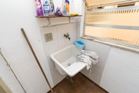 Apartamento para alugar com 109m², 2 quartos e 1 vagaÁrea de Serviço