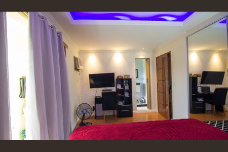 Casa à venda com 180m², 3 quartos e 1 vagaSuíte