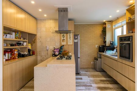 Casa de condomínio à venda com 242m², 3 quartos e 2 vagas Casa de condomínio à venda com 242m², 3 quartos e 2 vagasCozinha