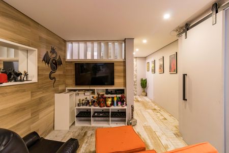 Casa de condomínio à venda com 242m², 3 quartos e 2 vagas Casa de condomínio à venda com 242m², 3 quartos e 2 vagasQuarto