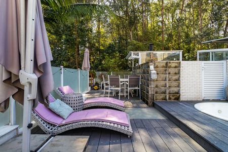 Casa de condomínio à venda com 242m², 3 quartos e 2 vagas Casa de condomínio à venda com 242m², 3 quartos e 2 vagasCobertura