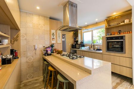 Casa de condomínio à venda com 242m², 3 quartos e 2 vagas Casa de condomínio à venda com 242m², 3 quartos e 2 vagasCozinha