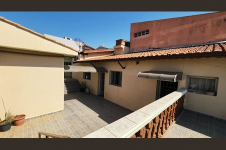 Casa à venda com 145m², 2 quartos e 2 vagas Casa à venda com 145m², 2 quartos e 2 vagasQuintal