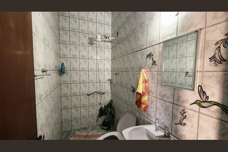 Casa à venda com 145m², 2 quartos e 2 vagas Casa à venda com 145m², 2 quartos e 2 vagasBanheiro