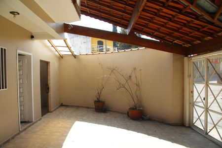 Casa à venda com 109m², 3 quartos e 2 vagasGaragem