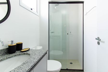 Apartamento para alugar com 50m², 2 quartos e 1 vaga Apartamento para alugar com 50m², 2 quartos e 1 vagaBanheiro da Suíte